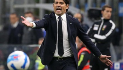 kaiyun-国米尤文大战③：蓝黑军团才刚刚开始爬雪山