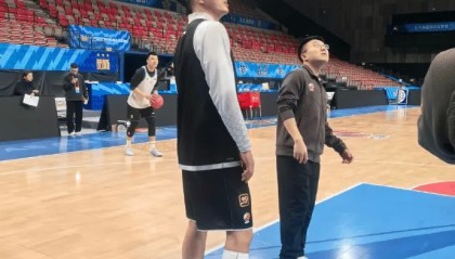 开云体育App-媒体人：翟晓川小腿有拉伤打不打未定&amp;amp;已征召范依铭顶潜力赛